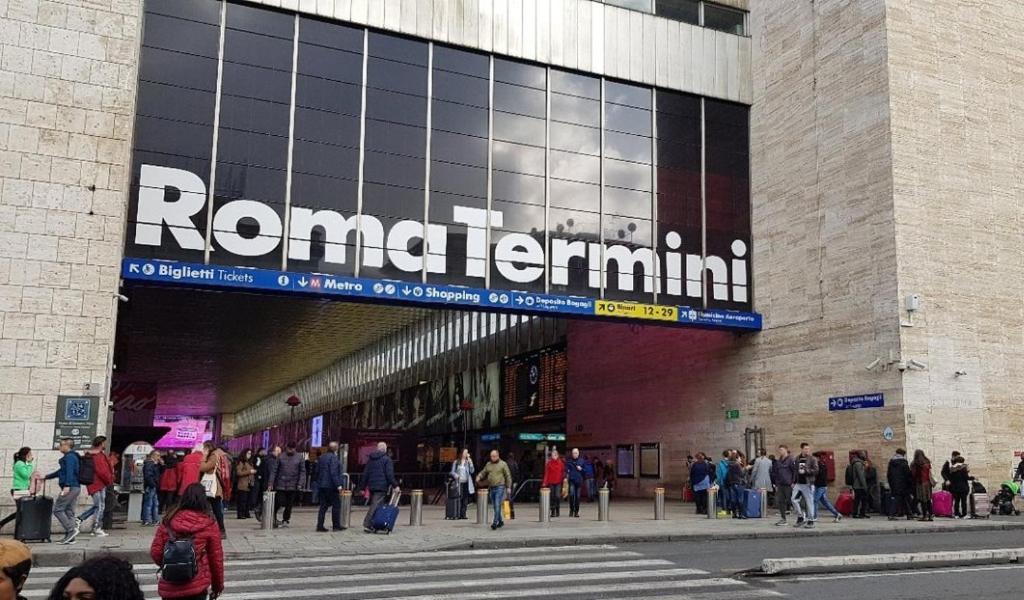 Room With Independent Entrance - Termini/Aquarium Rome Extérieur photo
